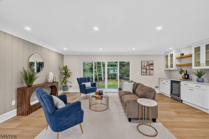 12 Weber Rd