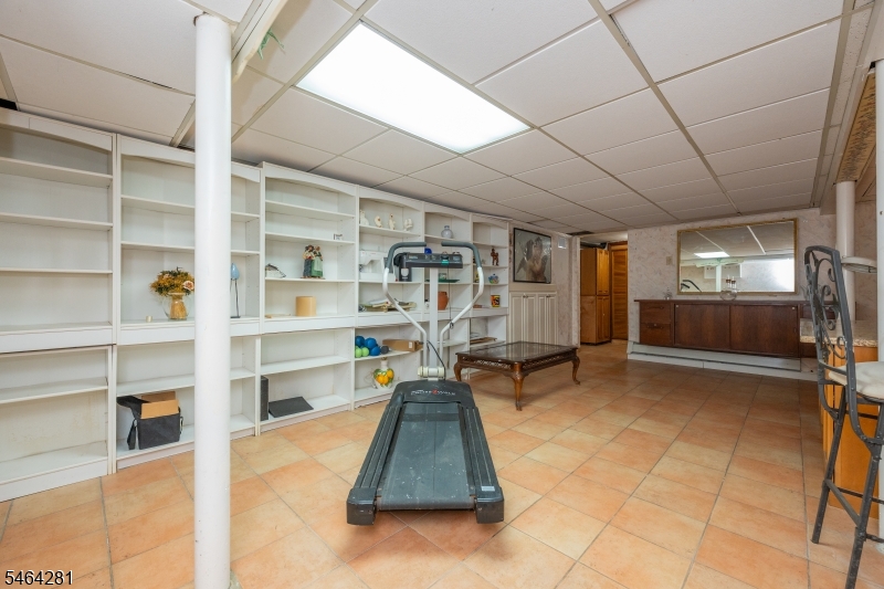 2 Glencove Rd