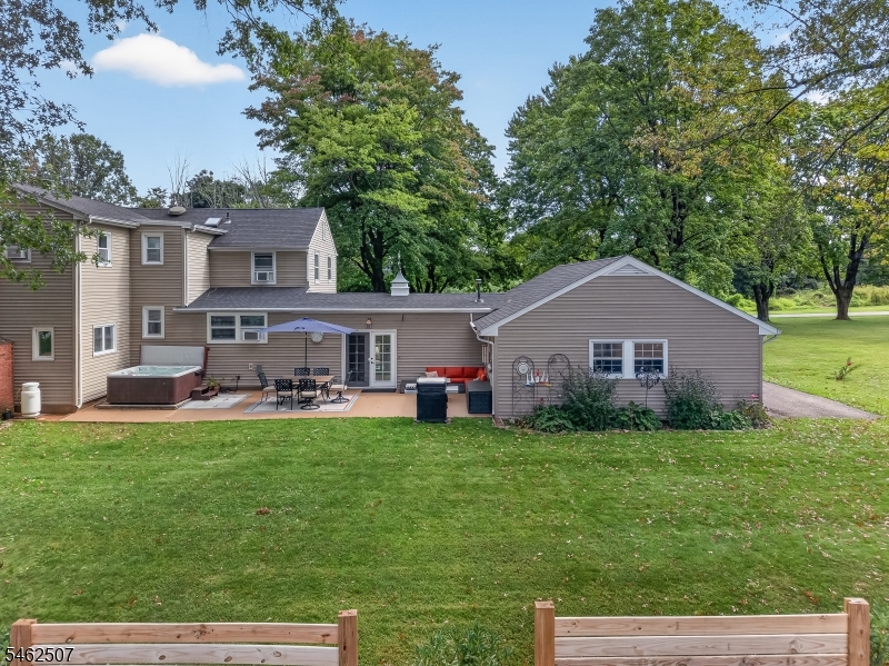 3 Galloping Hill Rd