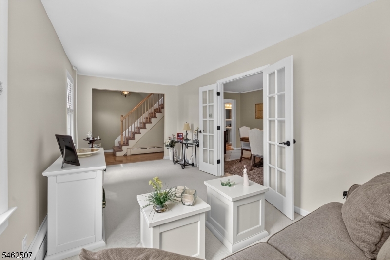 3 Galloping Hill Rd