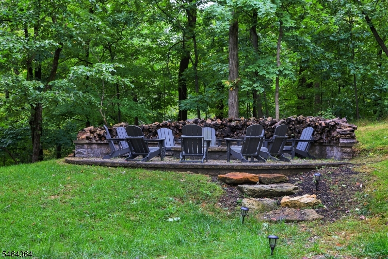 1286 Hickory Drive