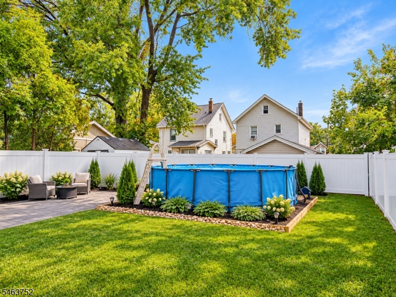419 Locust St