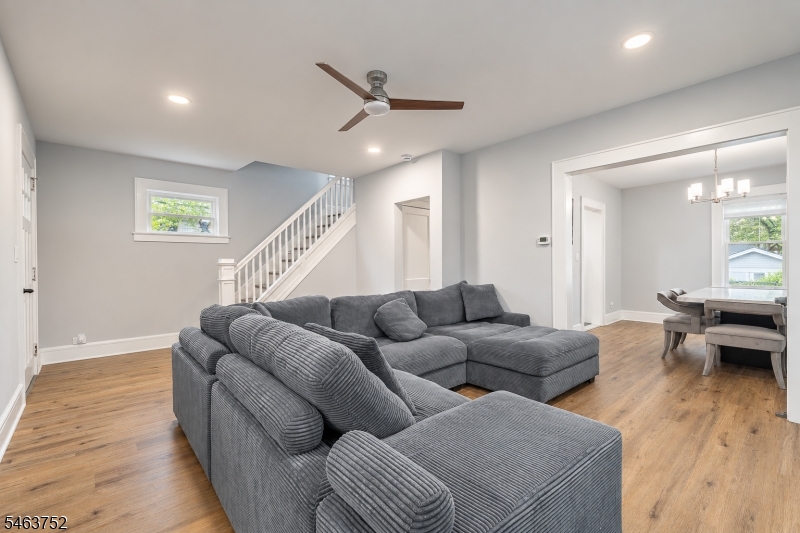 419 Locust St