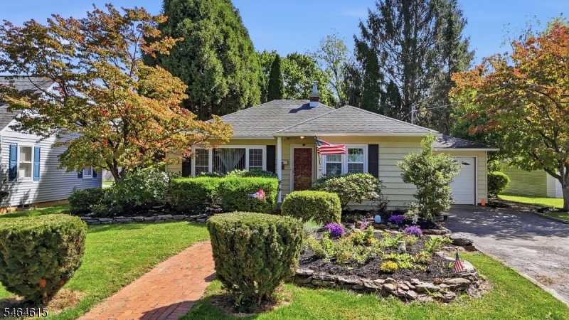 9 Miller Ave