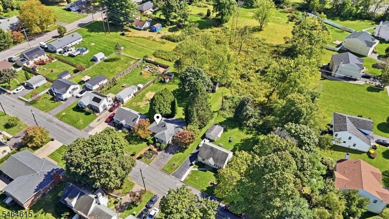 9 Miller Ave