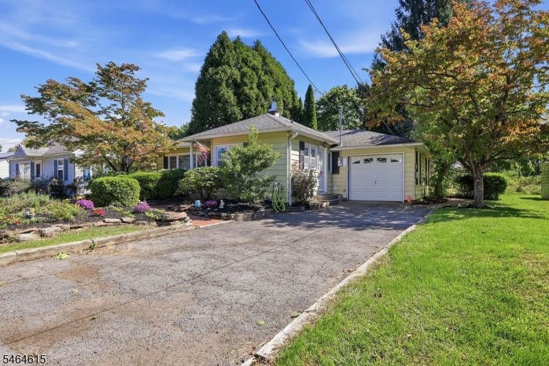 9 Miller Ave