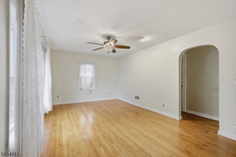 9 Miller Ave