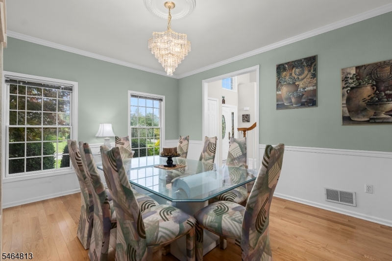 17 Woodcrest Ave