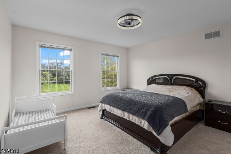 17 Woodcrest Ave