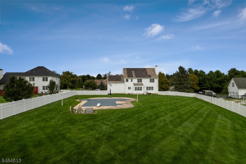 17 Woodcrest Ave