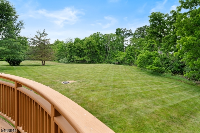 18 Montfort Dr