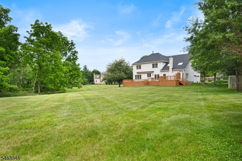 18 Montfort Dr