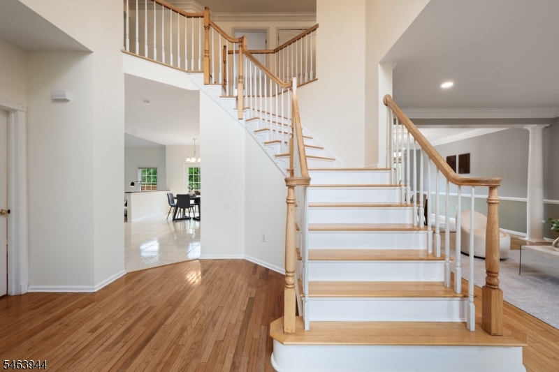18 Montfort Dr