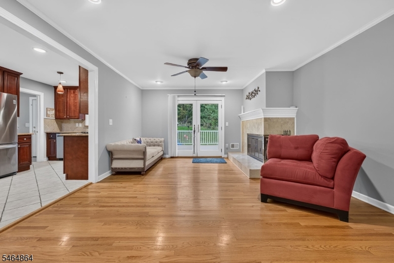 12 Murray Dr