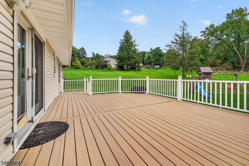 12 Murray Dr