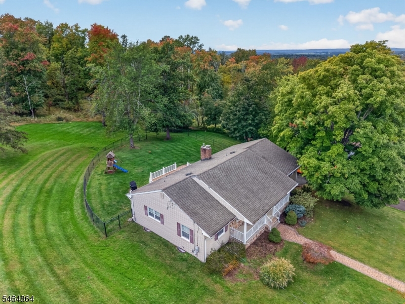 12 Murray Dr