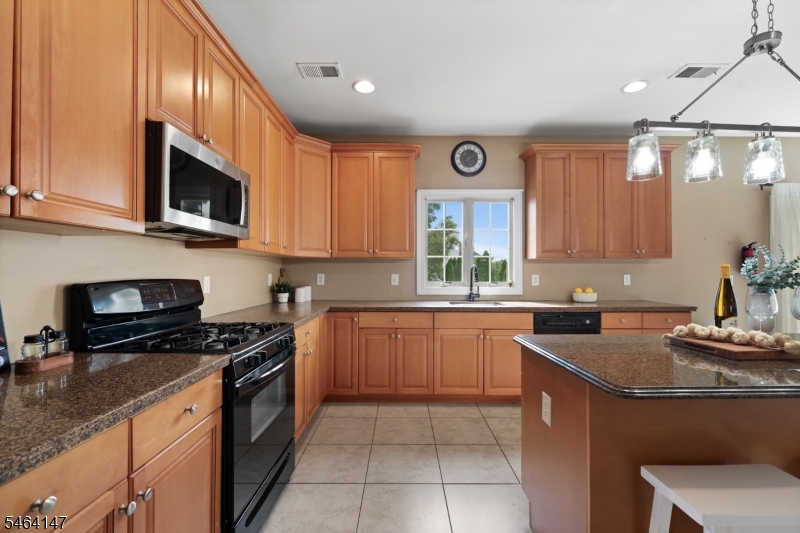 5 Mountain View Rd