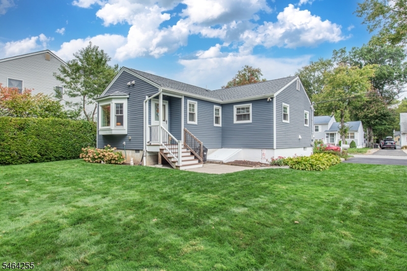 109 Chesapeake Ave