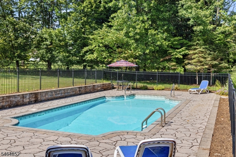 5 Alice Ct