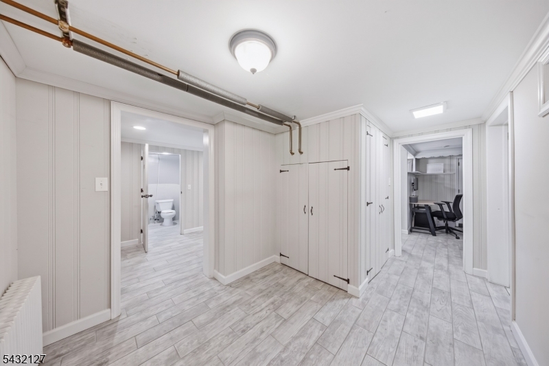 137 Lakeside Blvd