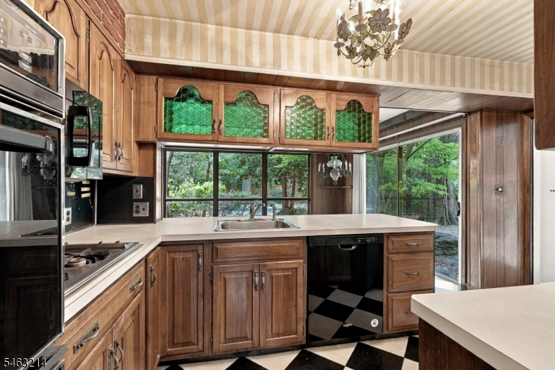 135 Voorhis Ave