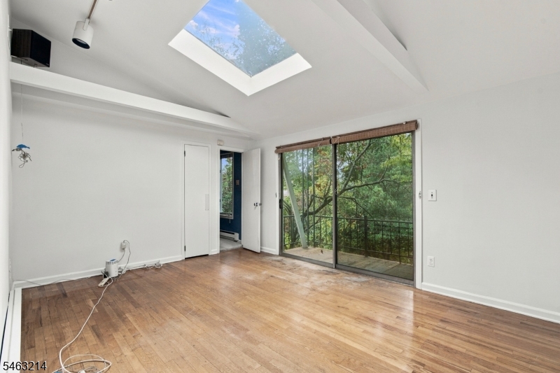 135 Voorhis Ave