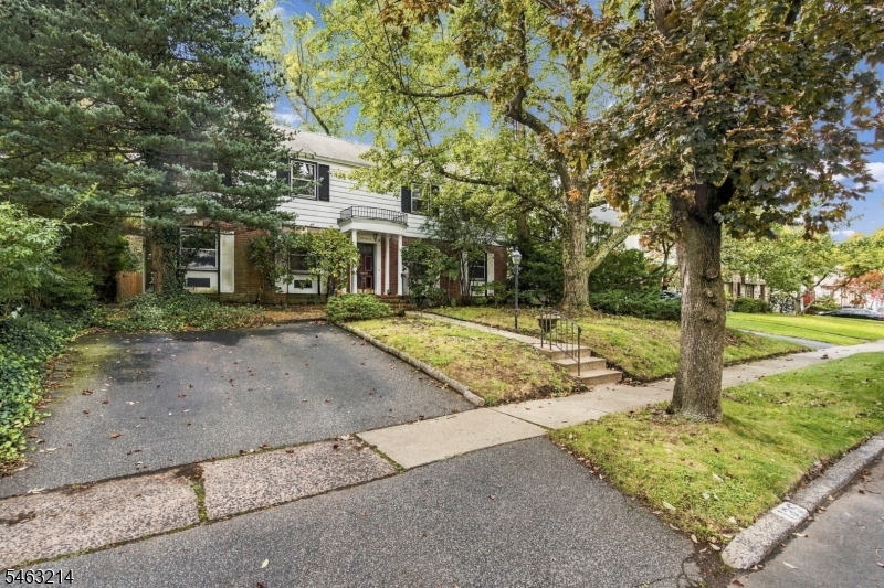 135 Voorhis Ave