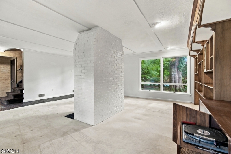 135 Voorhis Ave