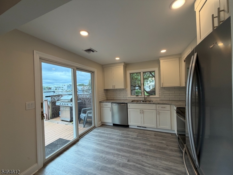 5 Benedict Dr