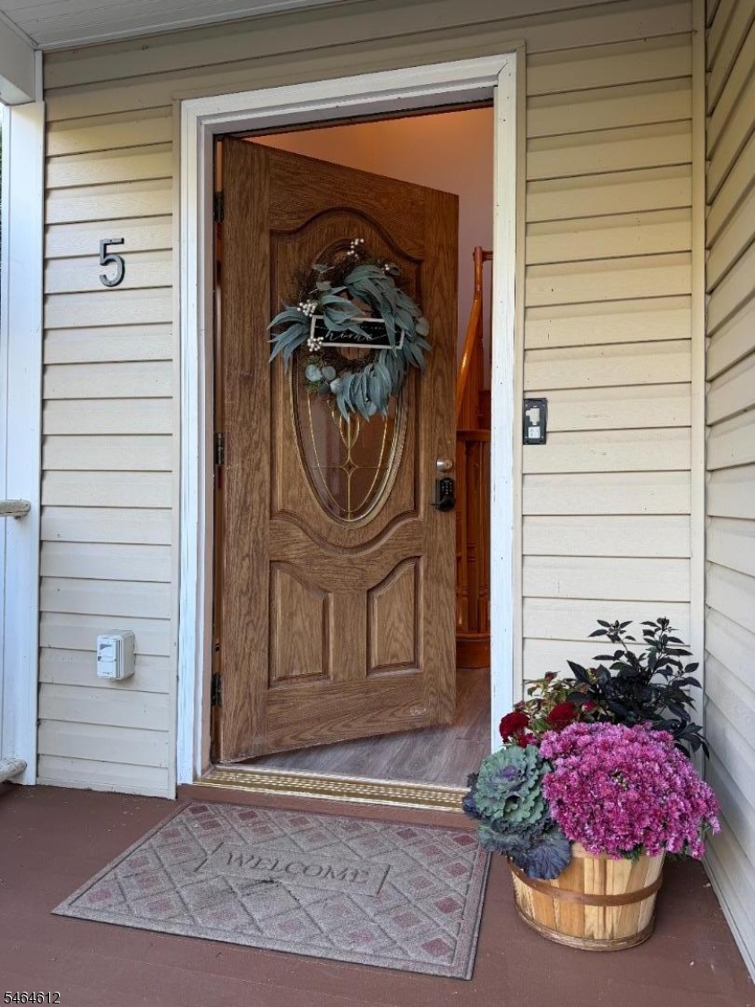 5 Benedict Dr