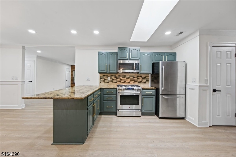1058 Hoffman Rd