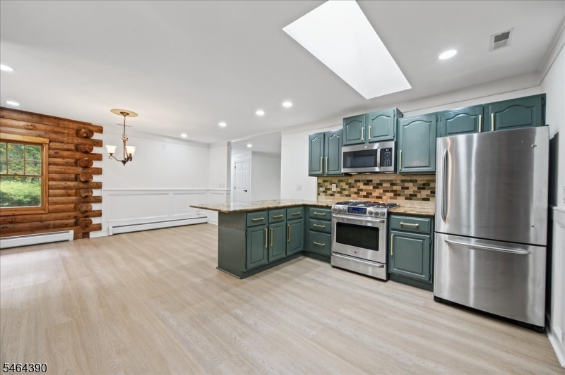 1058 Hoffman Rd