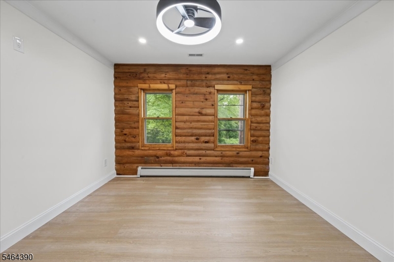 1058 Hoffman Rd