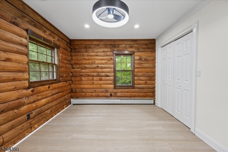 1058 Hoffman Rd