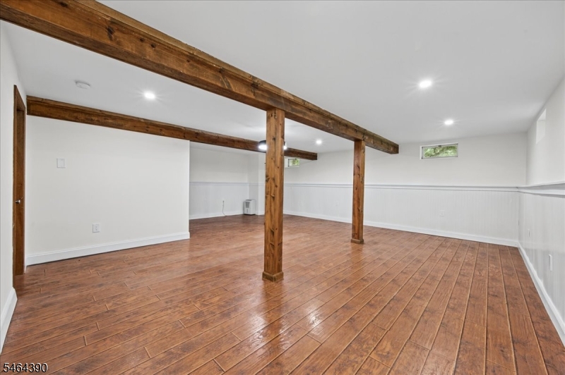 1058 Hoffman Rd