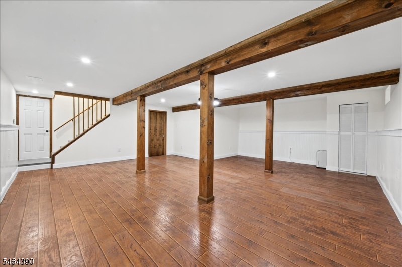 1058 Hoffman Rd