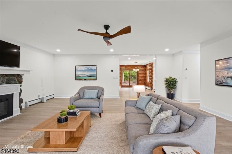 1058 Hoffman Rd