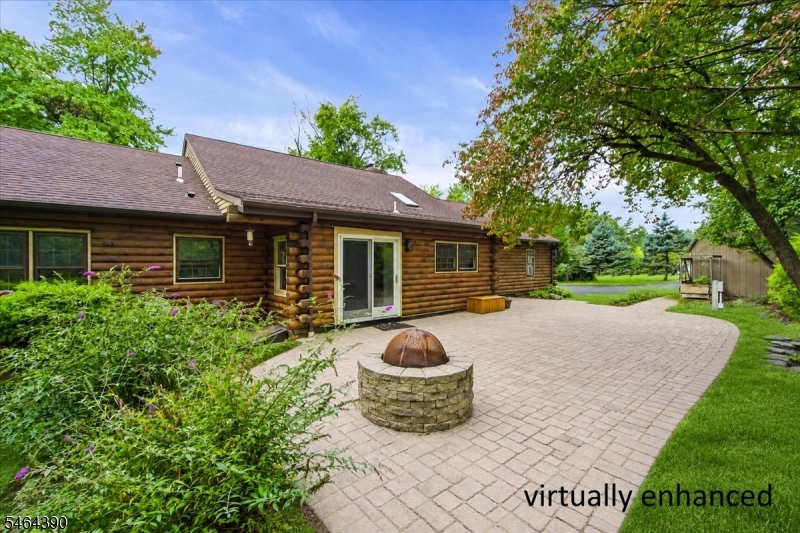 1058 Hoffman Rd