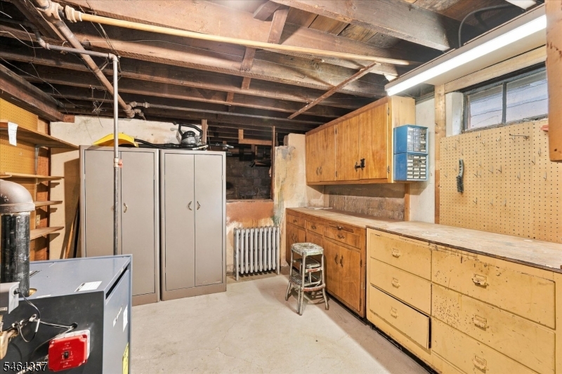 93 N Stoughton St