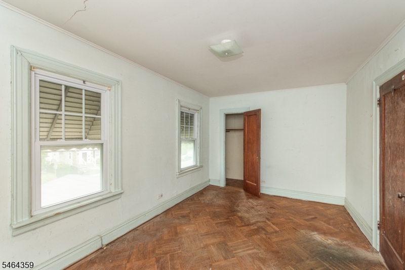 481 Jefferson Ave