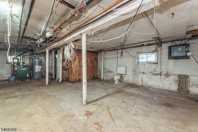 481 Jefferson Ave