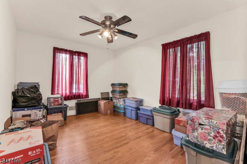 209 Cedar St