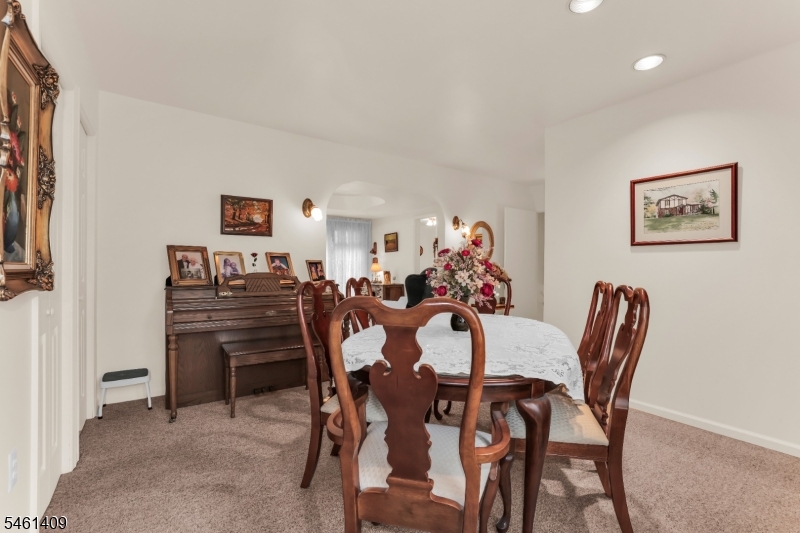 209 Cedar St