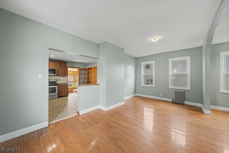 88 Boiling Springs Ave