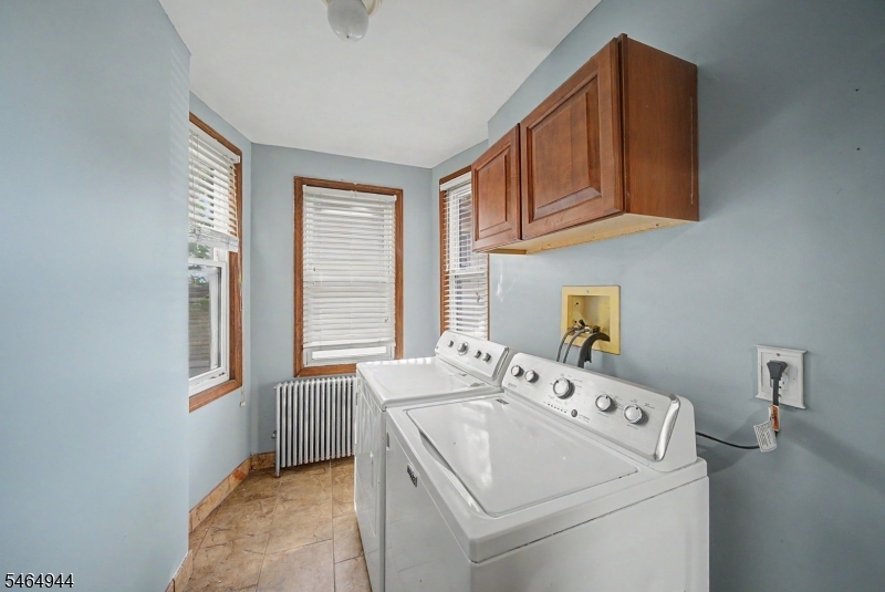 88 Boiling Springs Ave