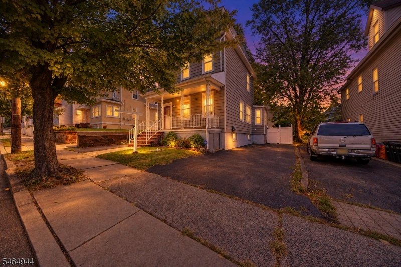 88 Boiling Springs Ave