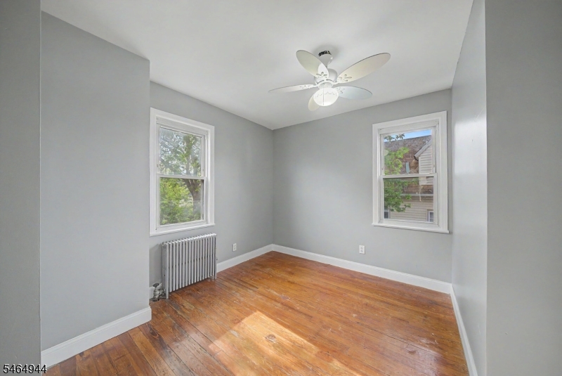 88 Boiling Springs Ave
