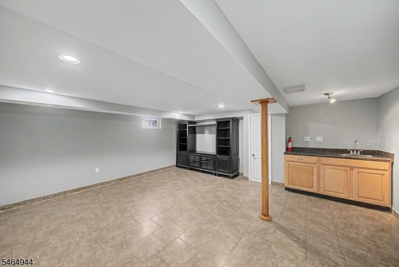 88 Boiling Springs Ave