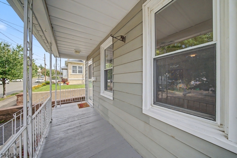 88 Boiling Springs Ave