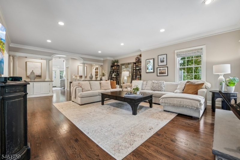 6 Combs Hollow Rd